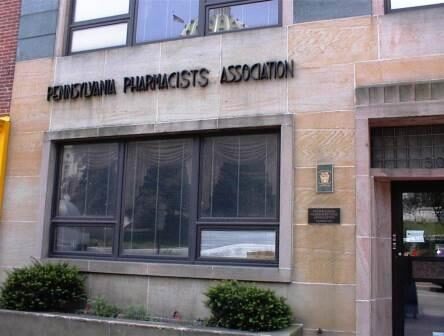 buildingcompressed-8080611